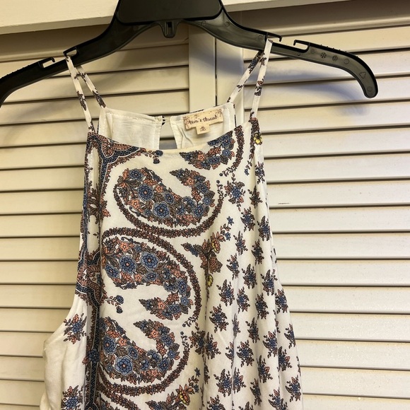 Hem & Thread Women’s Sz M Beautiful White & Blue Short Summer Tank Dress - Picture 3 of 11